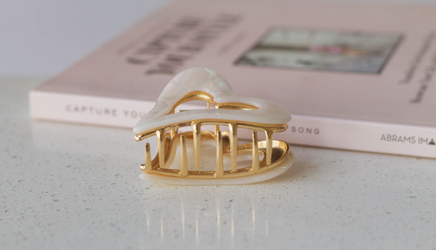 White Acetate Heart Hair Claw