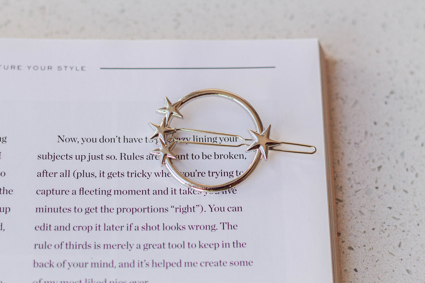 Metal Circle Hair Pin with Star Details