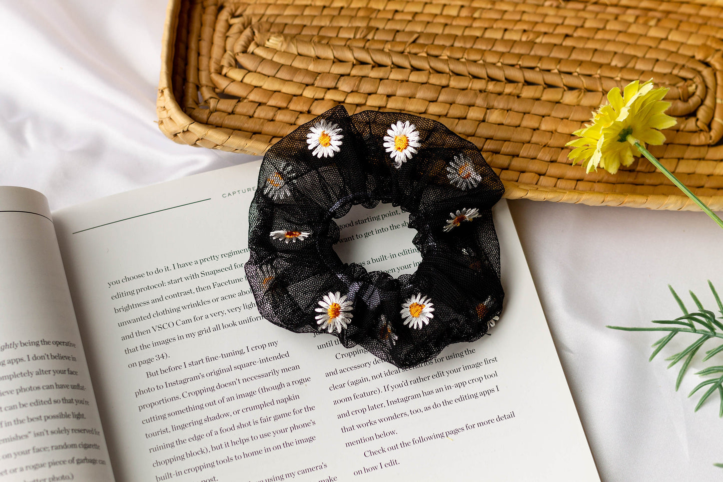 Embroidered Tulle Daisy Scrunchies