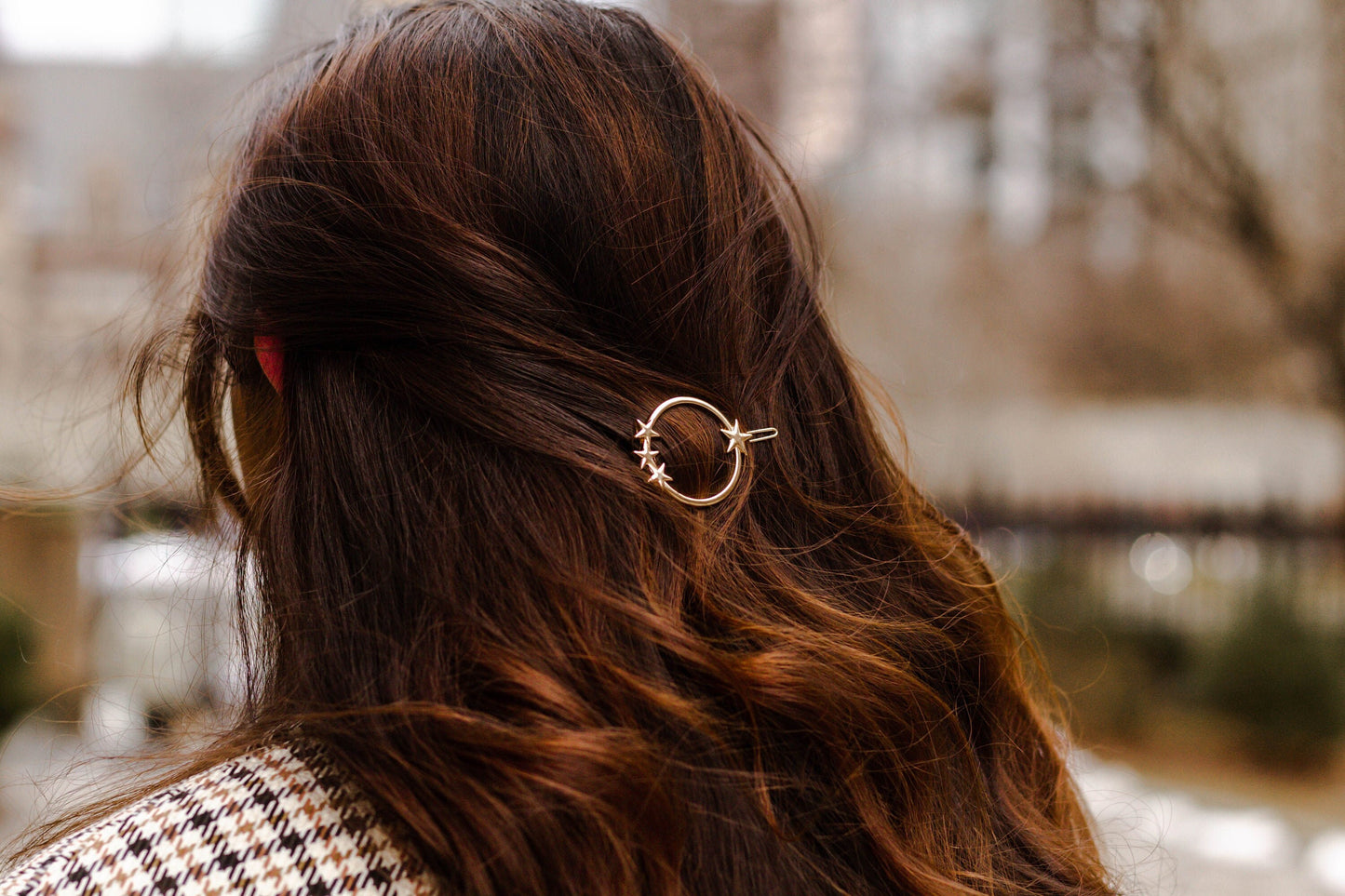 Metal Circle Hair Pin with Star Details