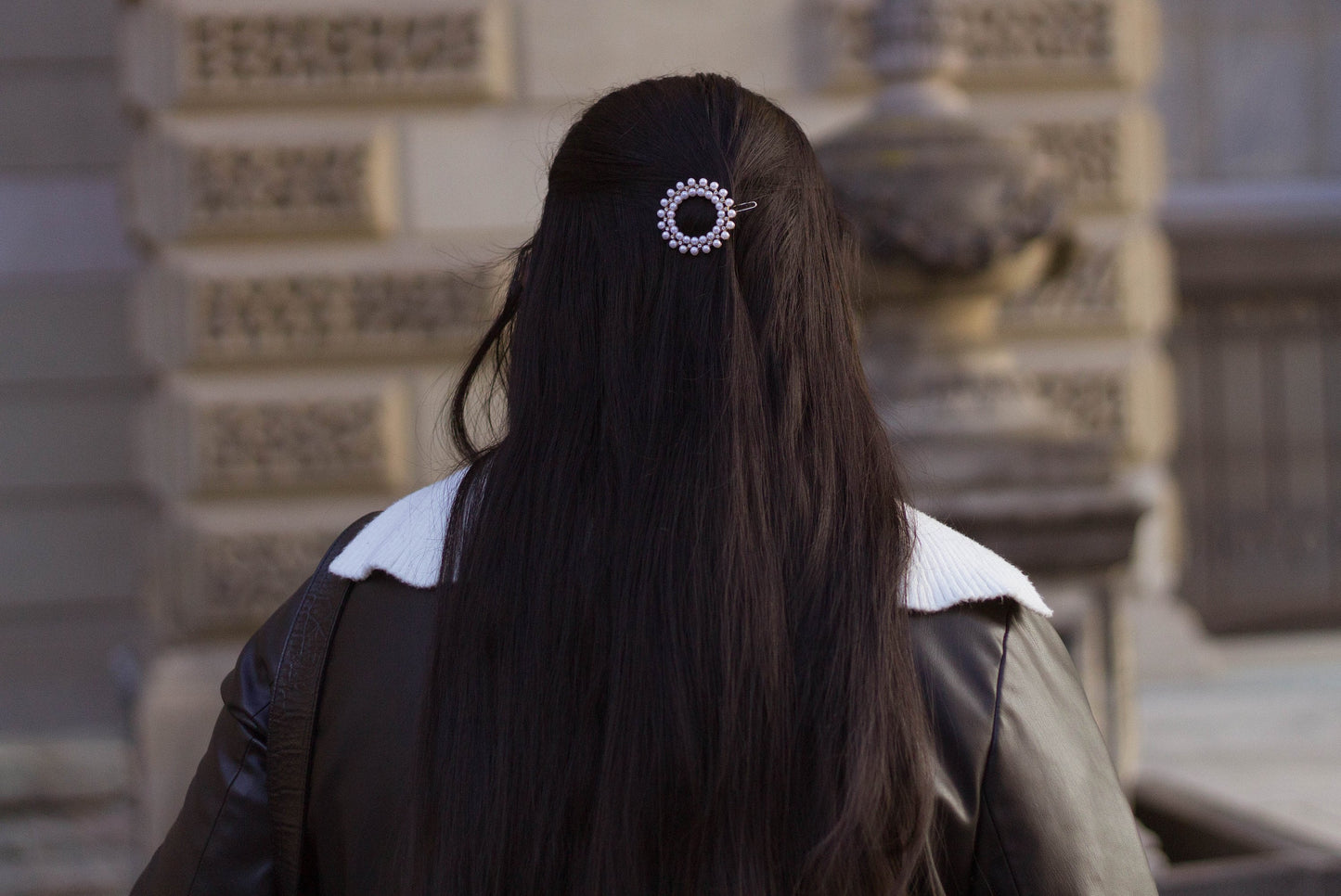 Pearl Circle Hair Pin with Rhinestones