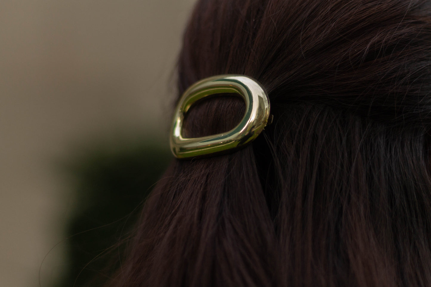 Retro Metal Oval Barrette