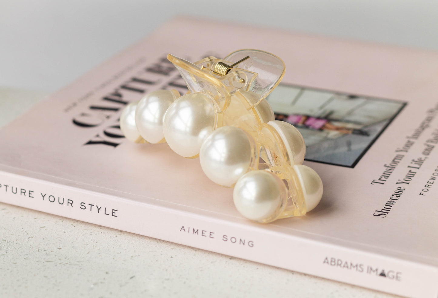 Pearl Hair Claw