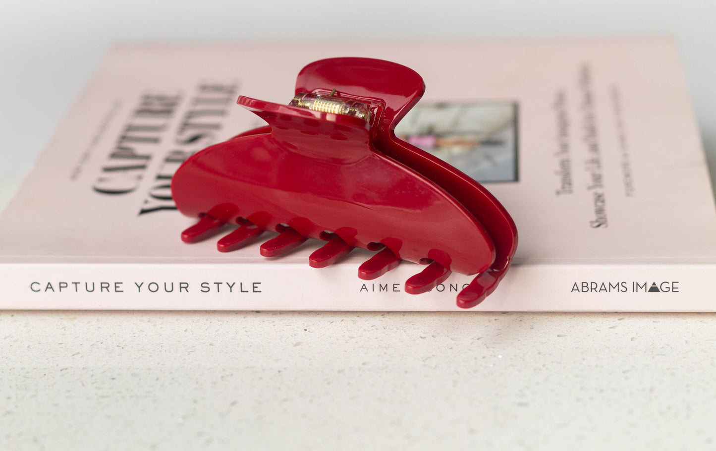 Cherry Red Hair Claw