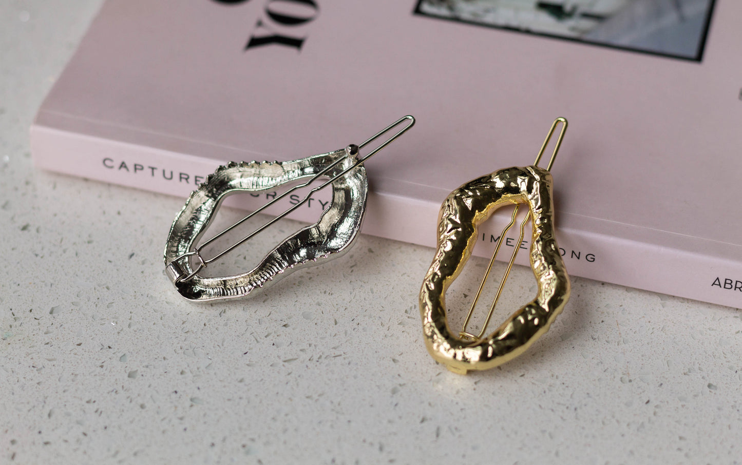 Irregular Metal Oval Hair Pin