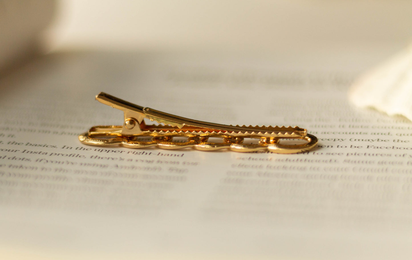 2 pc Gold Chain Hair Clips