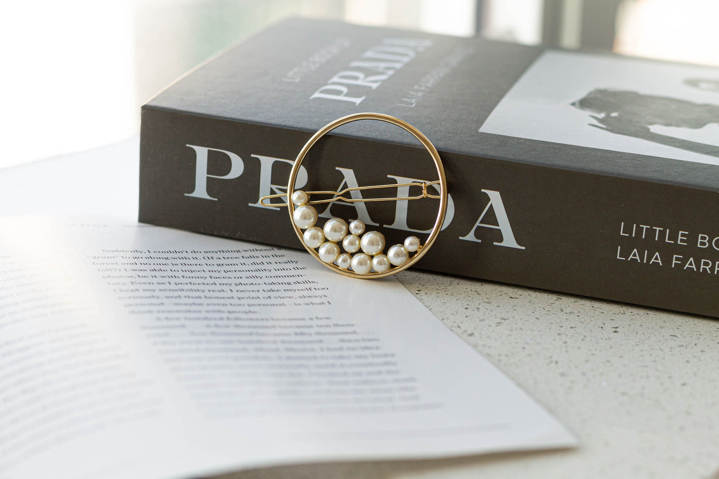 Minimal Metal Circle Hair Pin with Pearls