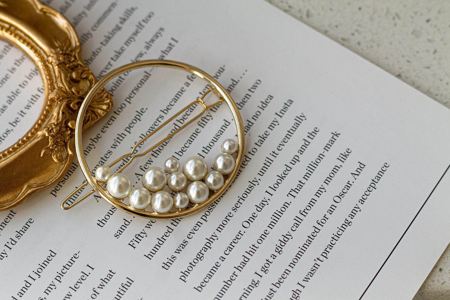 Minimal Metal Circle Hair Pin with Pearls