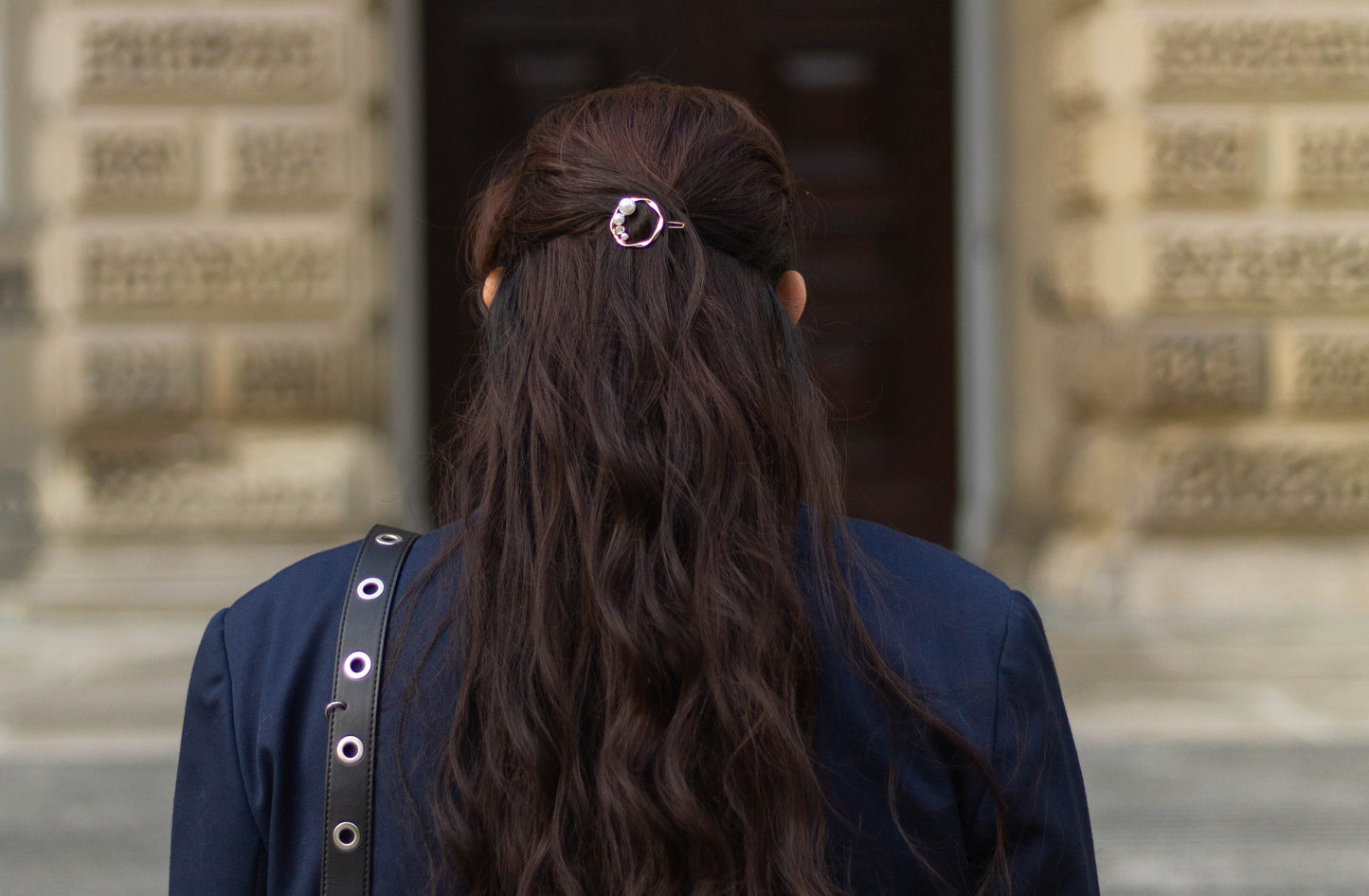 Mini Pearl Gem Circle Hairpin